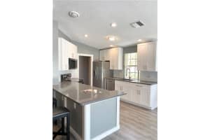 4253 Royal Oak Dr, Palm Beach Gardens, FL 33410, Sold 09/15/21