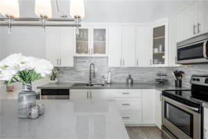 1224 SW 118th Terrace, Davie, FL 33325, Sold 10/07/21