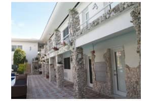 320 85th St, Miami Beach, FL 33141, Sold 12/23/21