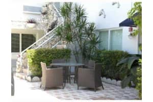 320 85th St, Miami Beach, FL 33141, Sold 12/23/21