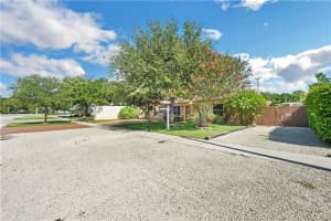 901 SE 7th Ct, Deerfield Beach, FL 33441, Sold 10/07/21