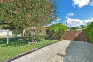 901 SE 7th Ct, Deerfield Beach, FL 33441, Sold 10/07/21