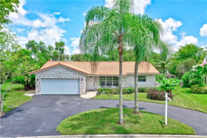 10381 NW 42nd Dr, Coral Springs, FL 33065, Sold 09/03/21