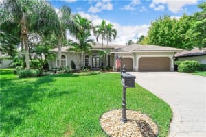 10602 NW 69th Pl, Parkland, FL 33076, Sold 09/28/21