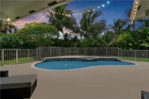 10602 NW 69th Pl, Parkland, FL 33076, Sold 09/28/21