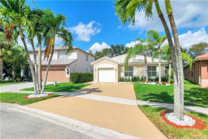 20871 NW 22nd Ct, Pembroke Pines, FL 33029, Sold 01/14/22