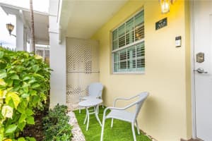 2660 NE 8th Ave, Wilton Manors, FL 33334, Sold 11/19/21