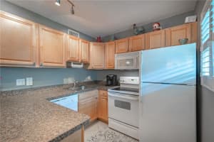 2660 NE 8th Ave, Wilton Manors, FL 33334, Sold 11/19/21