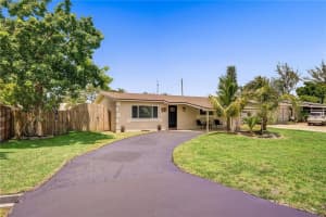 4901 NW 76th Pl, Pompano Beach, FL 33073, Sold 11/03/21