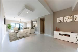 2409 N Ocean Blvd, Fort Lauderdale, FL 33305, Sold 08/05/22