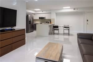 19801 E Country Club Dr #100, Aventura, FL 33180, Sold 11/15/21
