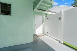 9171 SW 5th St APT C, Boca Raton, FL 33428, Sold 09/22/21