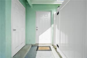 9171 SW 5th St APT C, Boca Raton, FL 33428, Sold 09/22/21