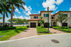 4204 N Dixie Hwy, Oakland Park, FL 33334, Sold 09/28/21