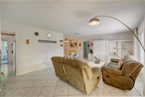 5813 NW 82nd Ave, Tamarac, FL 33321, Sold 10/08/21