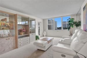 201 N Ocean Blvd, Pompano Beach, FL 33062, Sold 11/05/21