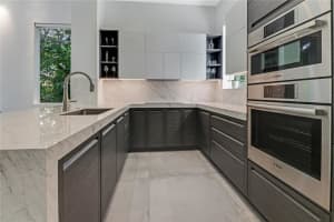 751 NE 4th Ave, Fort Lauderdale, FL 33304, Sold 09/28/21