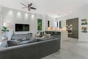 751 NE 4th Ave, Fort Lauderdale, FL 33304, Sold 09/28/21