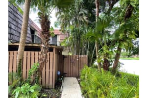 6071 NW 54th Ln, Tamarac, FL 33319, Sold 12/17/21