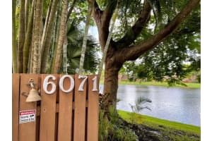 6071 NW 54th Ln, Tamarac, FL 33319, Sold 12/17/21