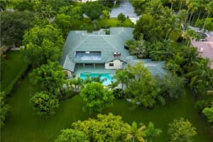 6820 E Cypresshead Dr, Parkland, FL 33067, Sold 12/07/21