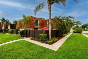 6345 Red Pine Ln, Greenacres, FL 33415, Sold 09/30/21