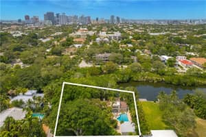 1737 NE 1st St, Fort Lauderdale, FL 33301, Sold 12/22/21