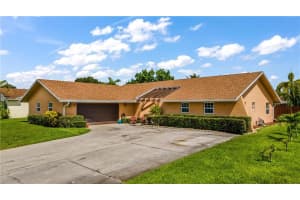 141 Finch Ct, Royal Palm Beach, FL 33411, Sold 10/14/21