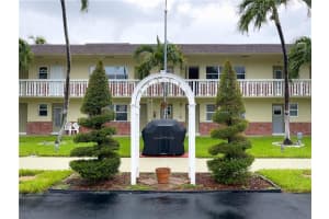 1504 N 12th Ct #9b, Hollywood, FL 33019, Sold 02/28/22