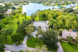 7207 E Cypresshead Dr, Parkland, FL 33067, Sold 09/30/21