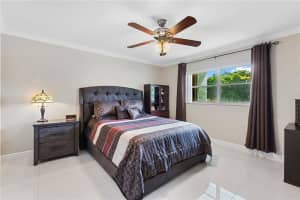 5155 E Sabal Palm Blvd, Tamarac, FL 33319, Sold 10/05/21