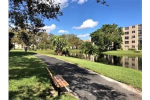 7770 NW 50th St, Lauderhill, FL 33351, Sold 10/08/21