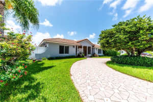5841 Bayview Dr, Fort Lauderdale, FL 33308, Sold 11/15/21
