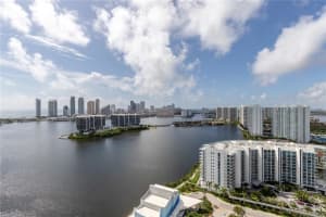 3330 NE 190th St, Aventura, FL 33180, Sold 10/08/21