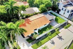 1070 Tyler St, Hollywood, FL 33019, Sold 10/14/21