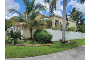 2710 River Run Cir E, Miramar, FL 33025, Sold 10/13/21