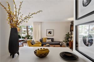 2825 NE 33rd Ave, Fort Lauderdale, FL 33308, Sold 10/13/21