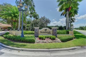 12440 N Stonebrook Cir, Davie, FL 33330, Sold 02/18/22