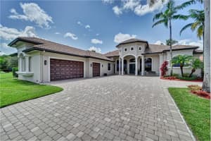 12440 N Stonebrook Cir, Davie, FL 33330, Sold 02/18/22
