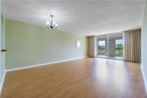 7220 Lake Cir Dr, Margate, FL 33063, Sold 10/12/21