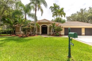 3450 Fairfax Ln, Davie, FL 33330, Sold 10/12/21