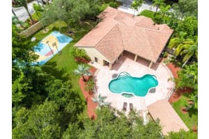3450 Fairfax Ln, Davie, FL 33330, Sold 10/12/21