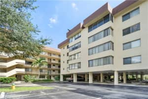 8000 Hampton Blvd, North Lauderdale, FL 33068, Sold 11/15/21