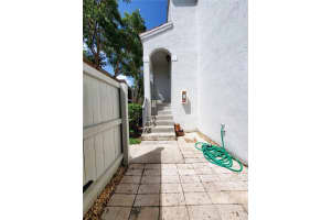 11998 NW 11th St, Pembroke Pines, FL 33026, Sold 09/24/21