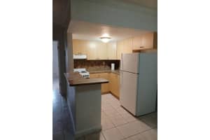 1230 W 54th St #320a, Hialeah, FL 33012, Sold 10/08/21