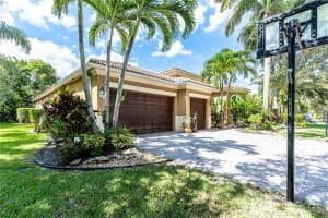 10525 NW 65th Dr, Parkland, FL 33076, Sold 10/22/21