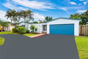 10460 NW 4th St, Plantation, FL 33324, Sold 10/04/21