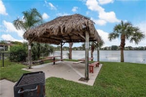 212 Lake Pointe Dr, Oakland Park, FL 33309, Sold 12/10/21