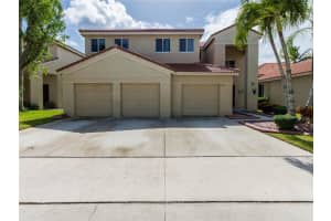 1318 Camellia Cir, Weston, FL 33326, Sold 10/25/21