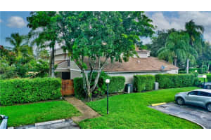 13293 NW 5th Ct, Plantation, FL 33325, Sold 10/14/21
